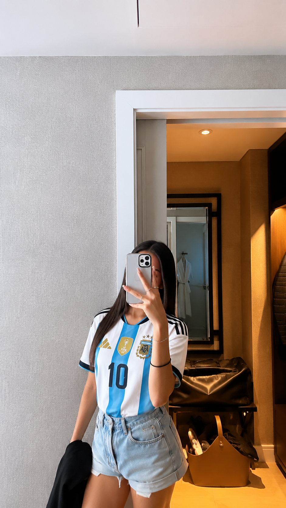 Foto de Paula Martínez con su camiseta