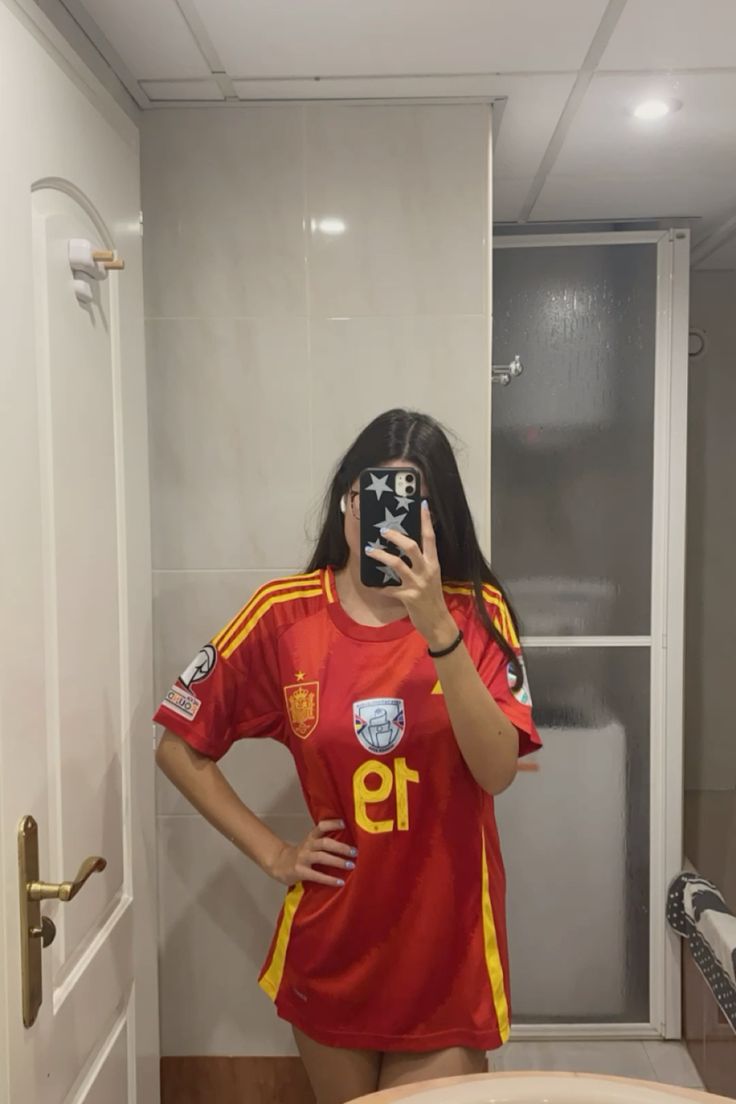 Foto de Elena Sánchez con su camiseta