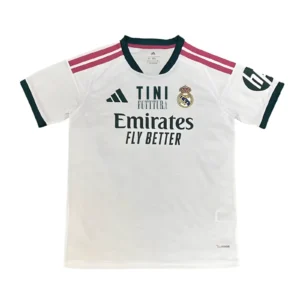 Real Madrid x Tini camiseta