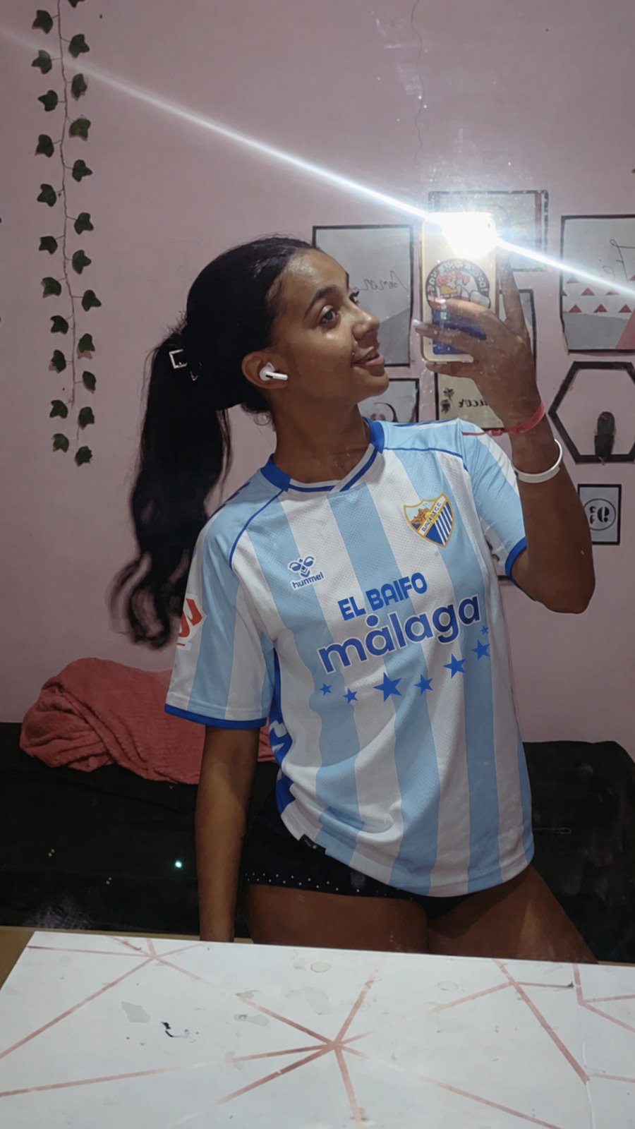 Foto de Rubén Hernández con su camiseta