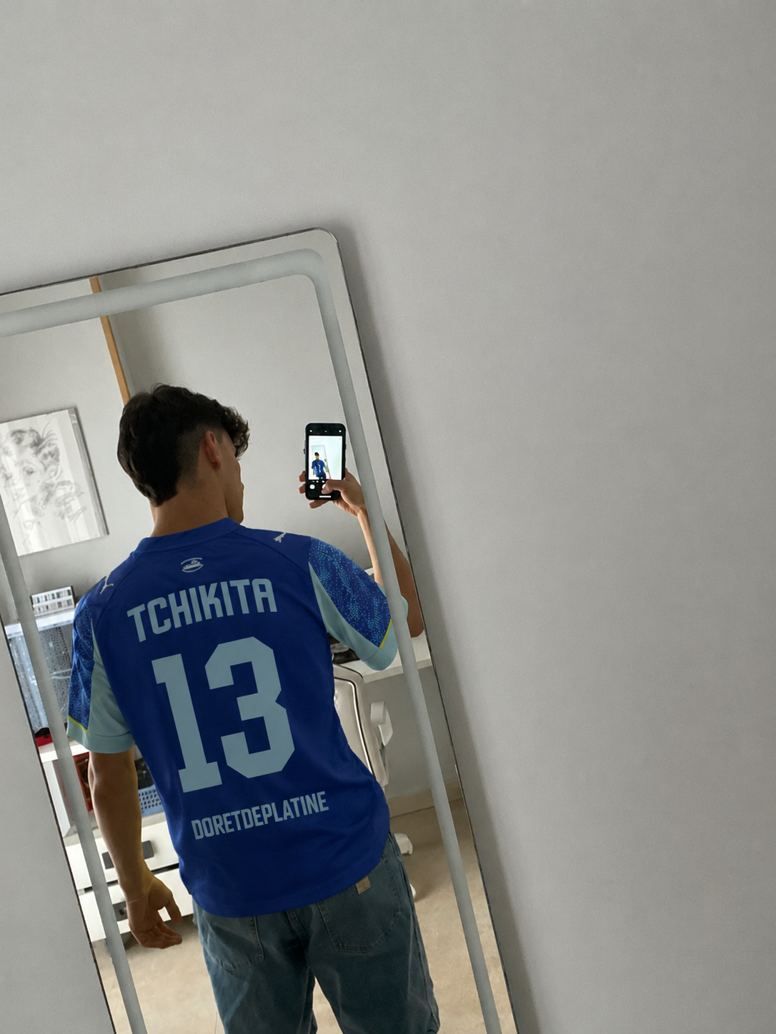 Foto de Rubén Serrano con su camiseta