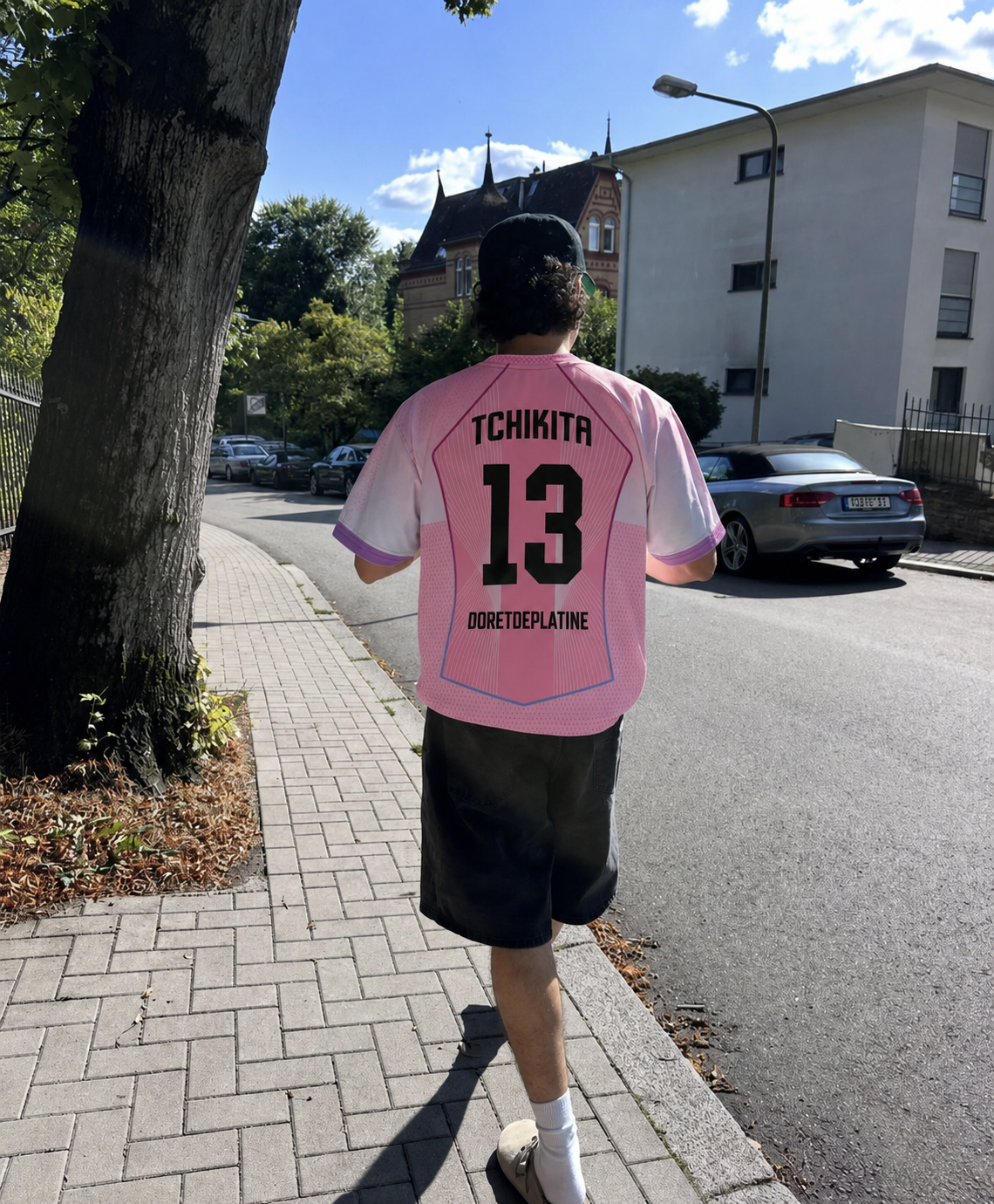 Foto de Elena Castro con su camiseta